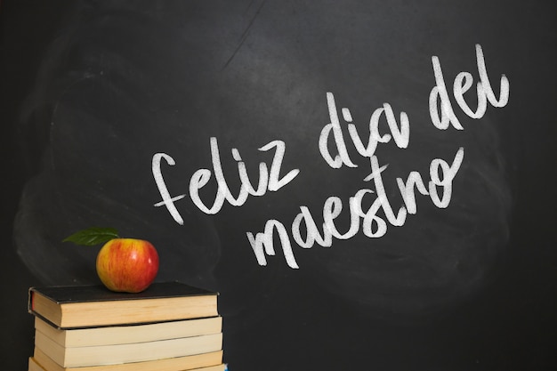 世界足坛最伟大的五位球员分别是谁？